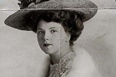 Antoinette Perry (1904)