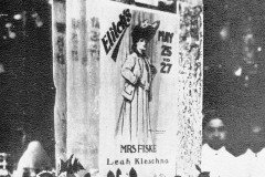1905-Mrs-Fiske-in-Leah-Kleschna