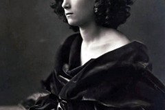 Sarah-Bernhardt-2