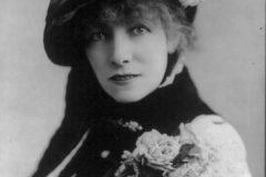 Sarah_Bernhardt_by_Sarony_cph.3a38656