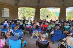 Concerts-in-the-Carousel-crowd-image
