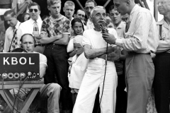 1948-Ivy-Baldwin-in-Life-Magazine-Baldwin-talks-to-the-press-at-Boulder-Dam-Colorado-1948