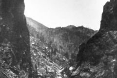 Ivy-Baldwin-walking-across-the-canon-at-Eldorado-Springs.-Height-582-feet-length-530-feet.-The-greatest-tight-rope-walk-in-the-history-Boulder-Library