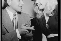 Portrait_of_Doris_Day_and_Les_Brown_Aquarium_New_York_N.Y._ca._July_1946_LOC_4843125023