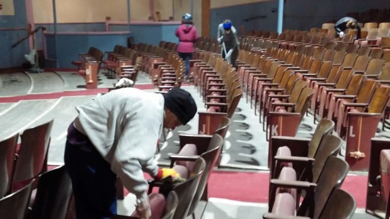 Volunteer Gallery (16)