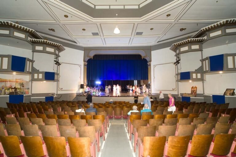 2025-08-24 - A Legacy in Bloom Gala Fundraiser (104)