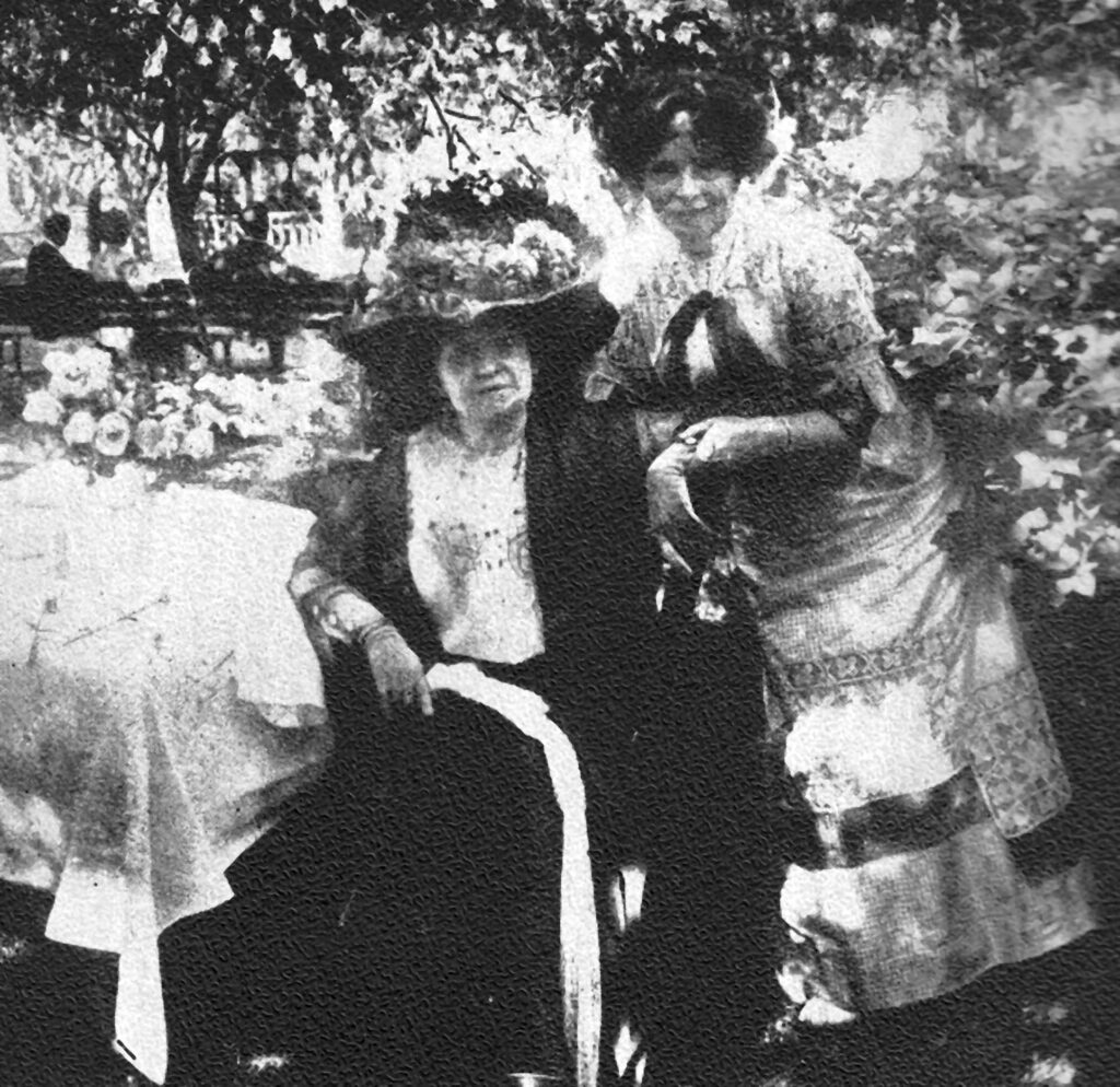 Mary Elitch and Mrs Minnie Maddern Fiske WEB